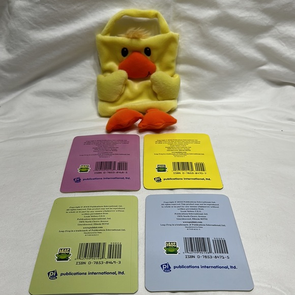 Quack pack with 4 kids books - Picture 2 of 4